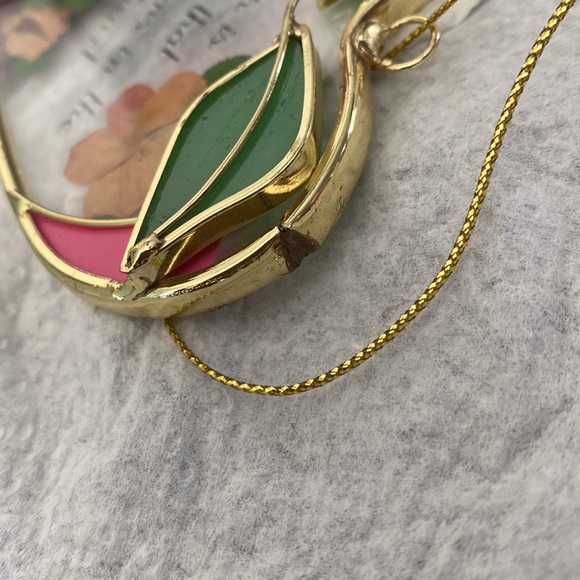 Heart shaped ornament with friendship is a flower that blooms in the heart - Picture 6 of 6